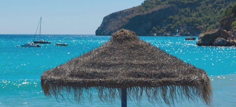 Der Strand La Herradura in Almuñécar (Granada)